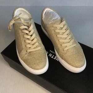 5- Kenneth Cole Kam Sneakers